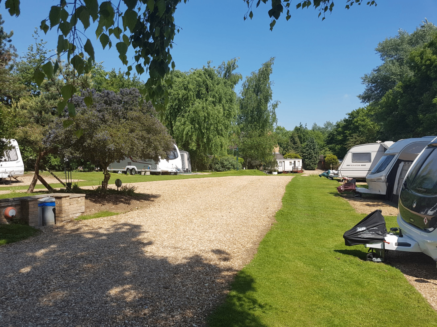 Well-maintained caravan grounds at Huntingdon Boathaven
